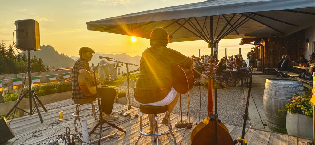 Unternberg Alm Ruhpolding, Irish Cream & Scottish Whiskey, Irish Folk & Scottish Music, Claudia und Tom Bährle, das Irish Folk Duo aus. dem Chiemgau.