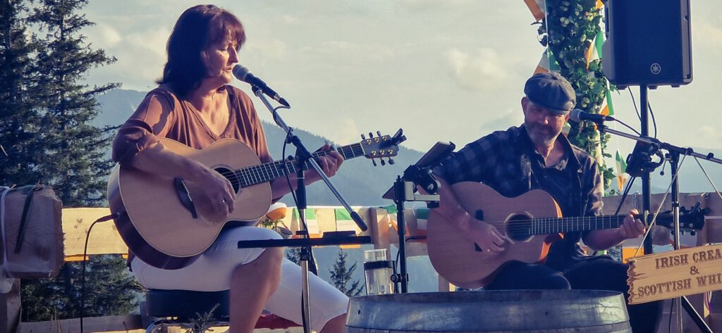 Unternberg Alm Ruhpolding, Irish Cream & Scottish Whiskey, Irish Folk & Scottish Music, Claudia und Tom Bährle, das Irish Folk Duo aus. dem Chiemgau.