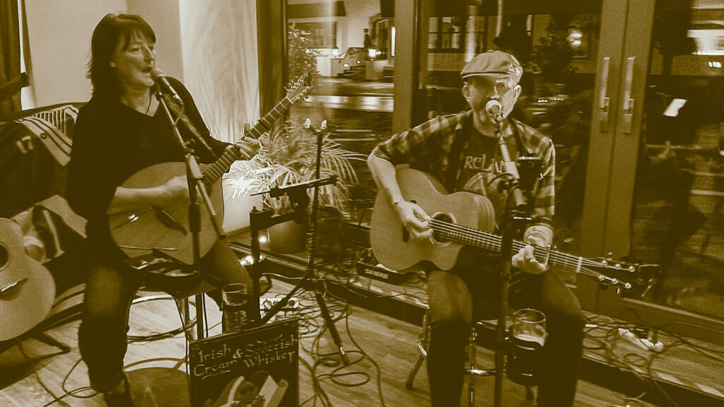 Hotel zur Post Ruhpolding, Bayerisch - Irish Weekend, Irish Cream & Scottish Whiskey, Das Irish Folk Duo aus dem Chiemgau, Irish Folk & Scottish Music.