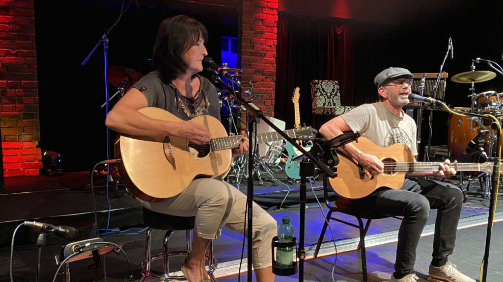 Irish Cream & Scottish Whiskey, Back to Galway, Irish Folk & Scottish Music. Bährle Claudia und Thomas das Irish Folk Duo aus dem Chiemgau.