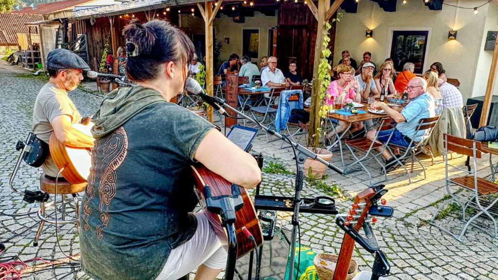 Glusthaferl Inzell, Irish Cream & Scottish Whiskey, Irish Folk & Scottish Music, Bährle Claudia und Thomas, Das Irish Folk Duo aus dem Chiemgau