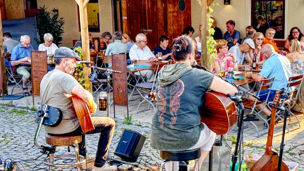 Glusthaferl Inzell, Irish Cream & Scottish Whiskey, Irish Folk & Scottish Music, Bährle Claudia und Thomas, Das Irish Folk Duo aus dem Chiemgau