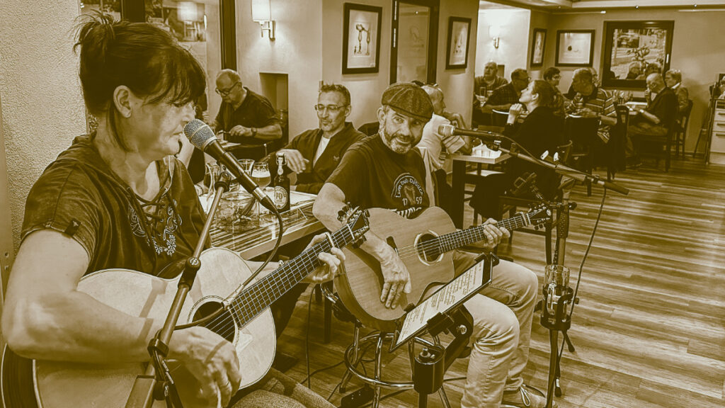 IRISH CREAM & SCOTTISH WHISKEY, Glusthaferl Inzell, Irish Folk & Scottish Music.